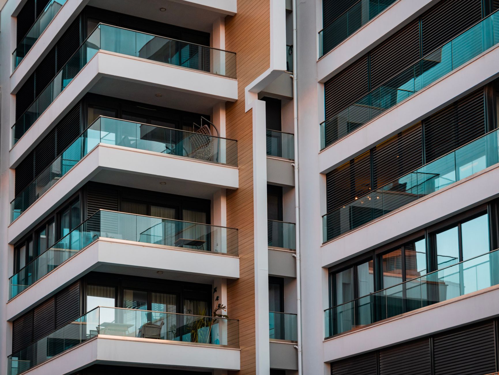 Aluminum door and window systems